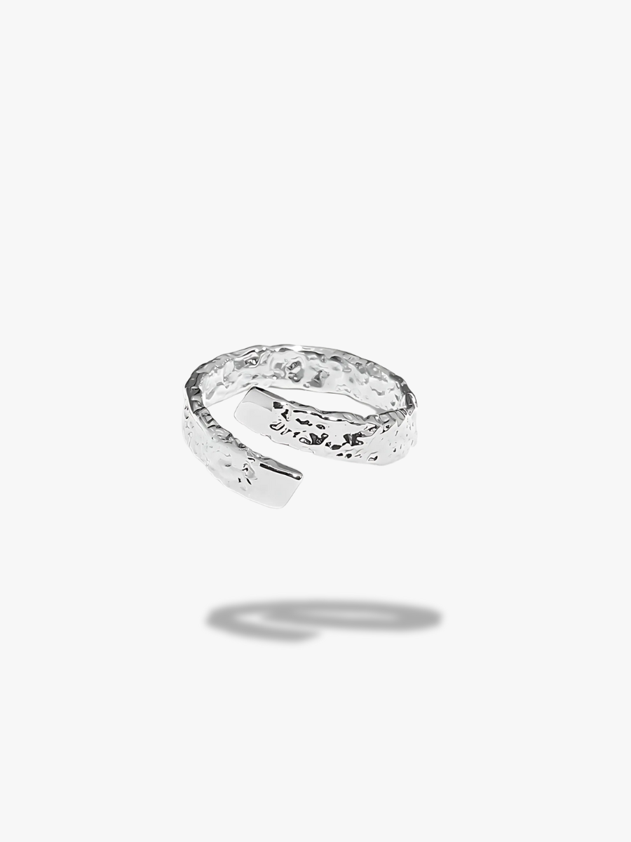 Eliana Ring